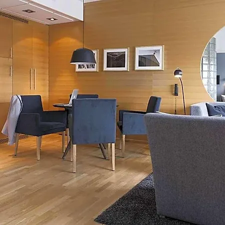 Scandic 4*